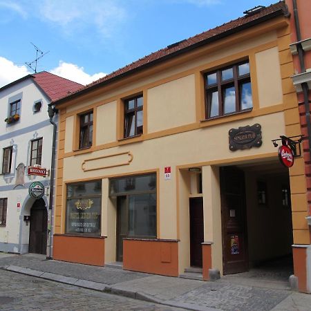 Hostel Singer Pub Ceske Budejovice Exterior foto