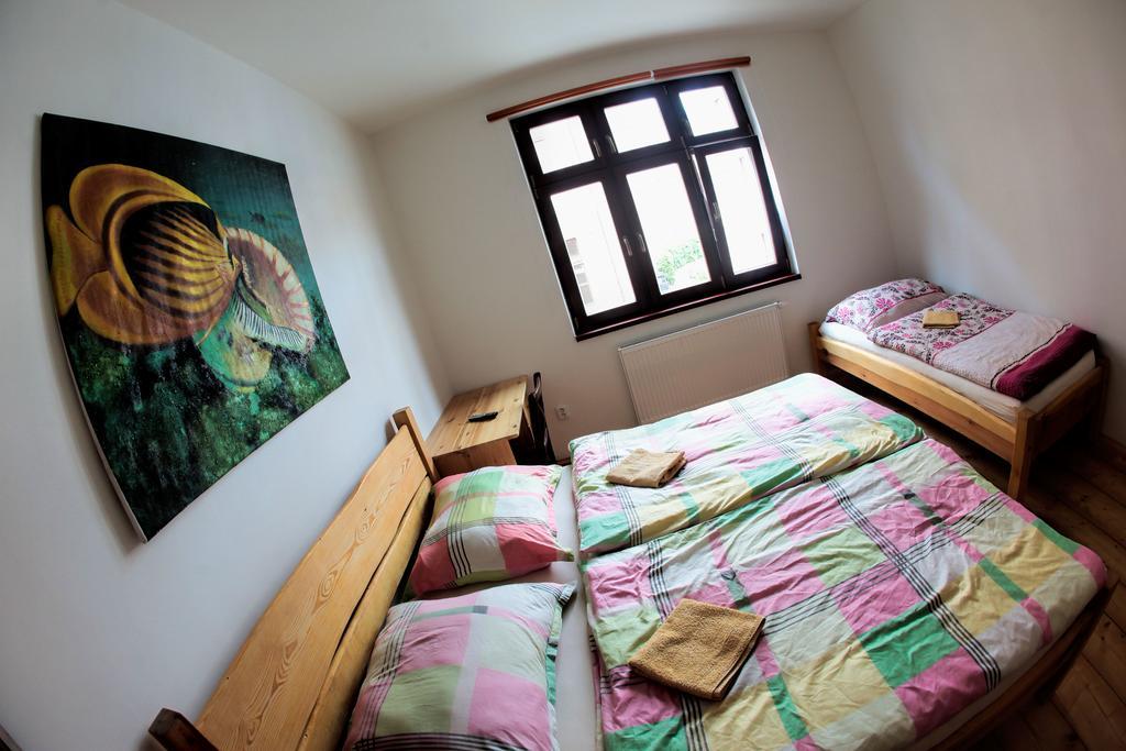 Hostel Singer Pub Ceske Budejovice Habitación foto